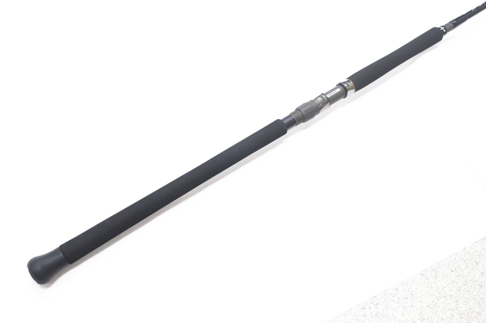 Truth Rod Spinning 8210 White Insight Japan (2330)