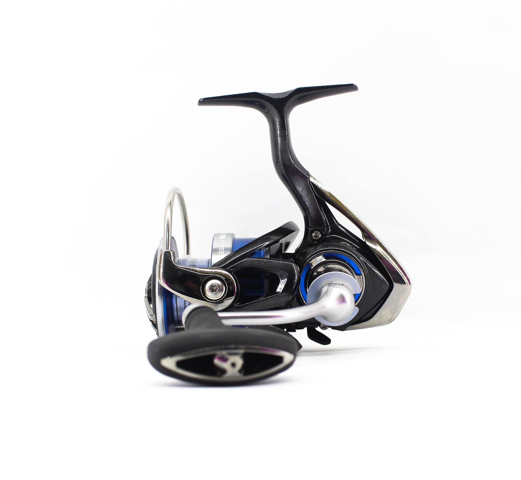 Daiwa Reel Spinning 20 Legalis LT 3000D-C (4946)