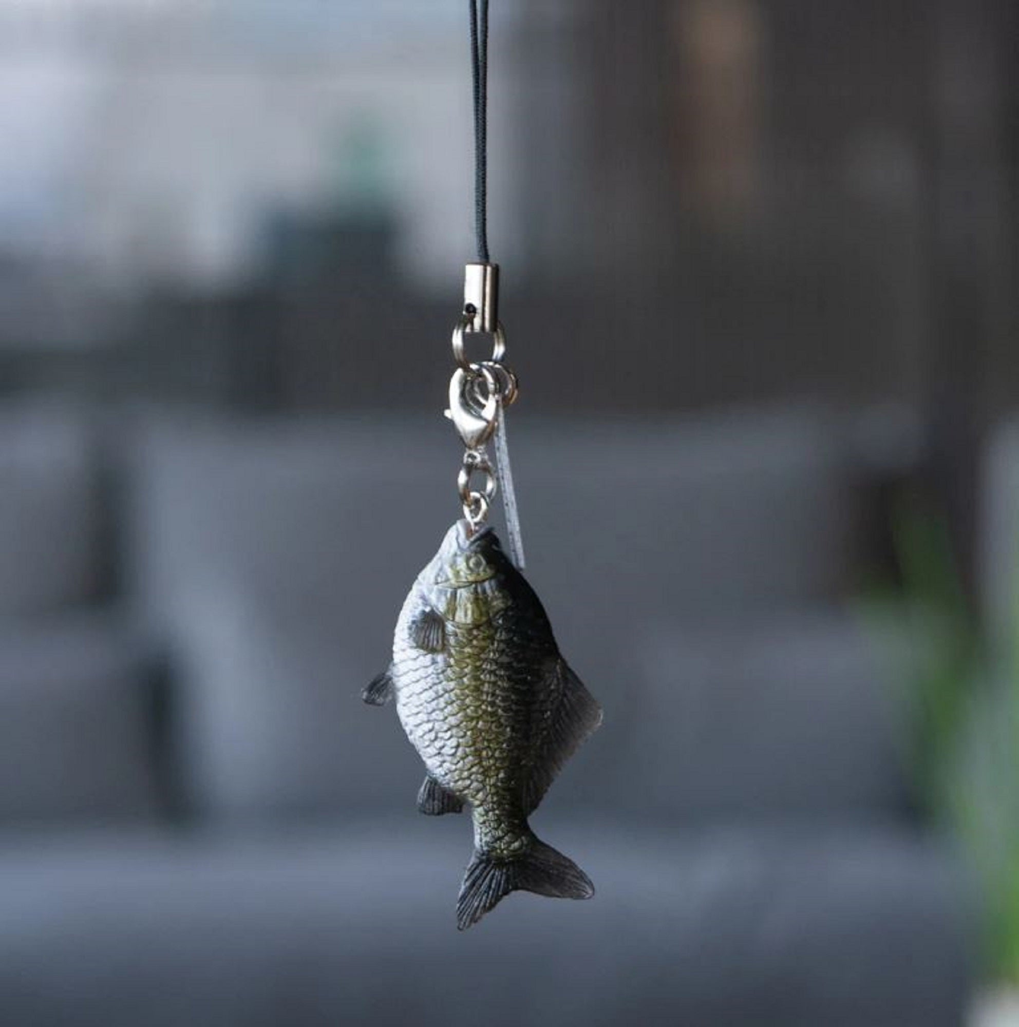 Favorite FM-405 Strap Real Figure Carp 45 x 10 x 30mm (1481)