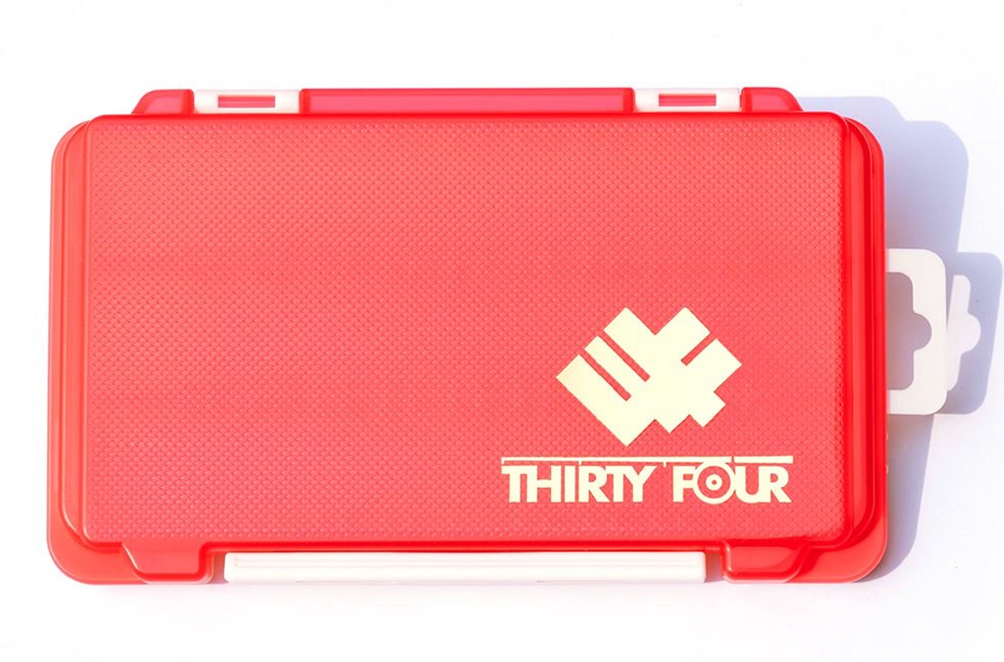 Thirty Four Freely Slim Case Cherry 175 x 105 x 18mm (5844)