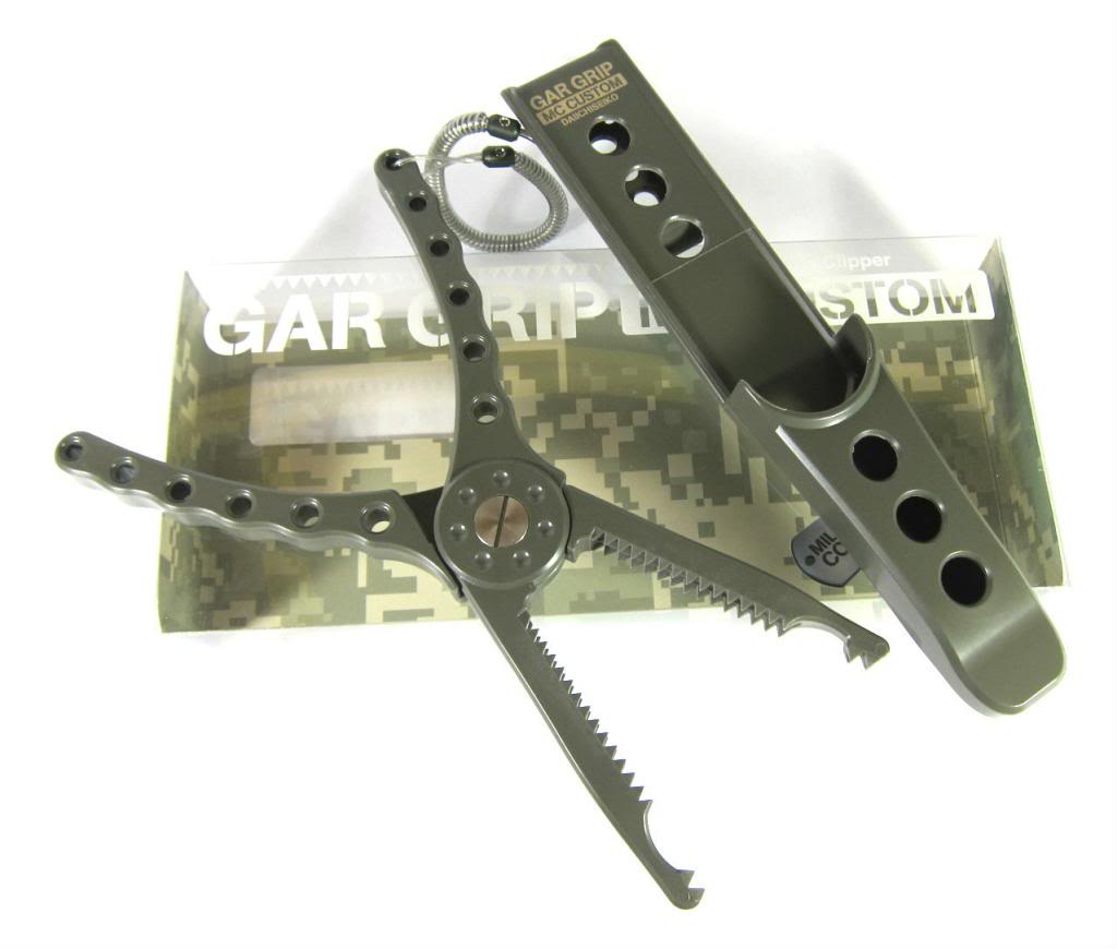 Daiichi #33201 Gar Grip MC Holster Fish Grip Handling Tool Green (2017)